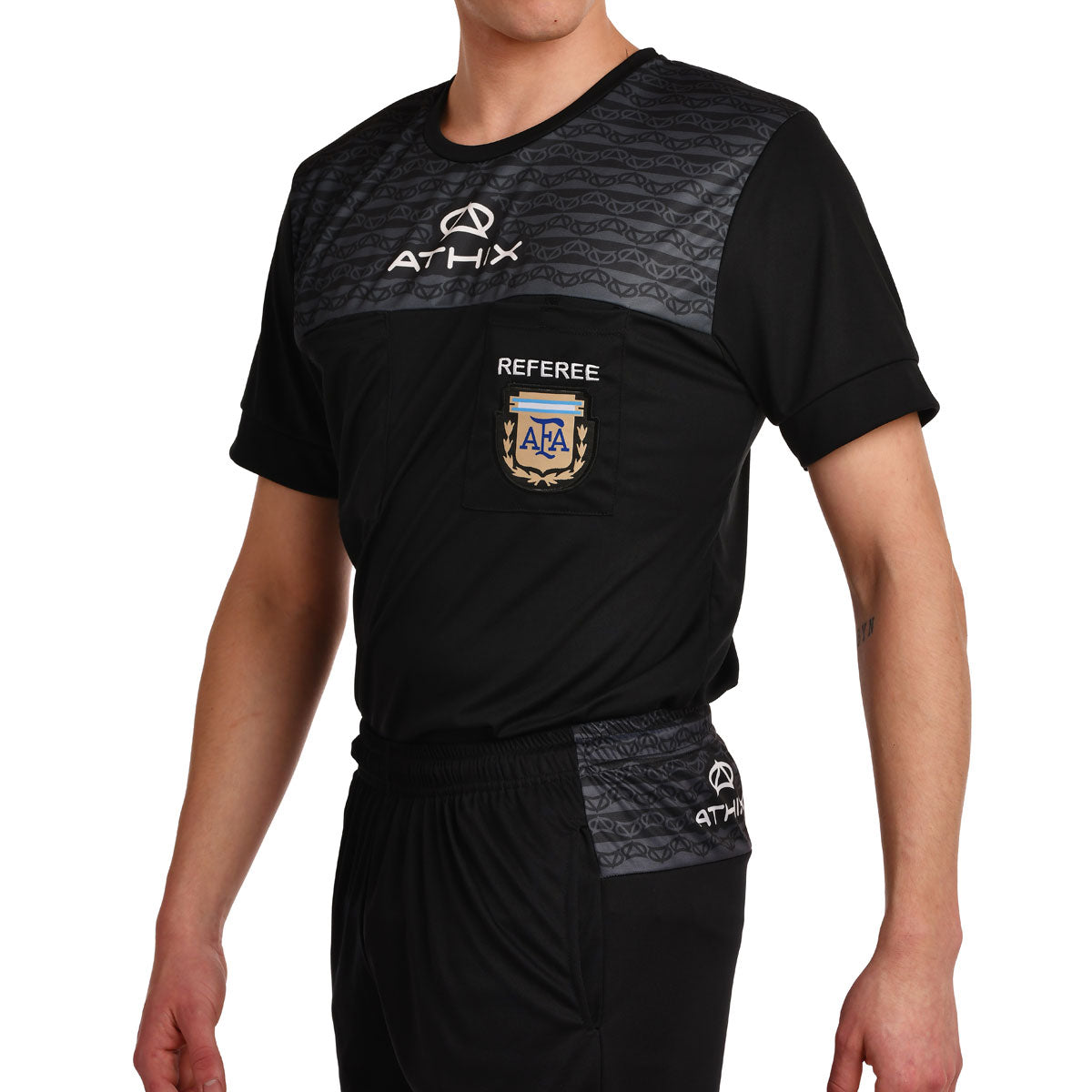 Ropa outlet de arbitro